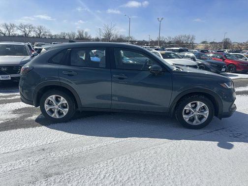 Nordic Forest Pearl 2023 Honda HR-V LX