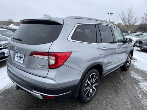 2022 Honda Pilot Touring 8-Passenger