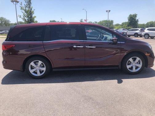 Photo 4 of 31 of 2019 Honda Odyssey EX-L w/Navigation/RES