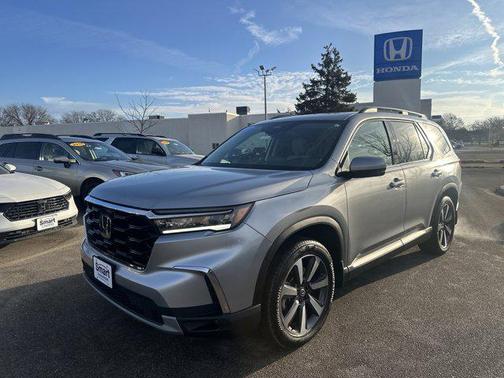 2025 Honda Pilot Touring 8-Passenger