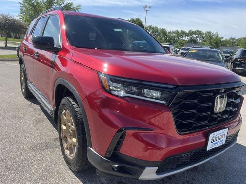 Radiant Red Metallic II 2024 Honda Pilot TrailSport