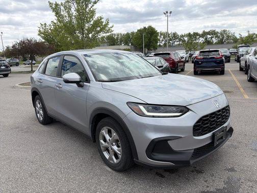 Lunar Silver Metallic 2023 Honda HR-V LX