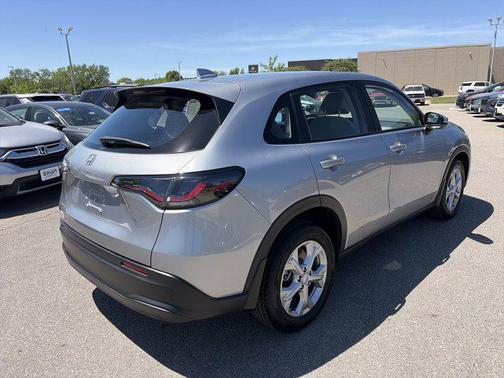 Lunar Silver Metallic 2023 Honda HR-V LX