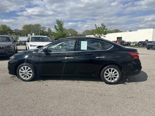Super Black 2016 Nissan Sentra SV