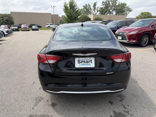 Black Clearcoat 2015 Chrysler 200 Limited
