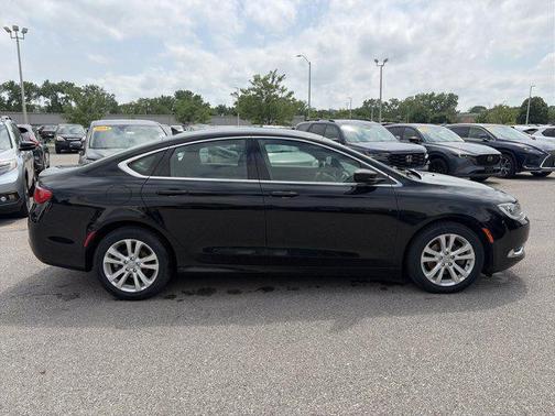 Black Clearcoat 2015 Chrysler 200 Limited