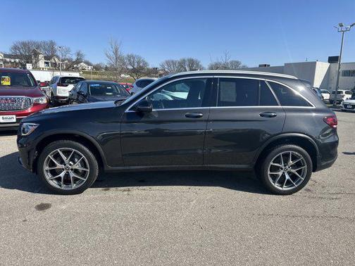 2022 Mercedes-Benz GLC 300 4MATIC
