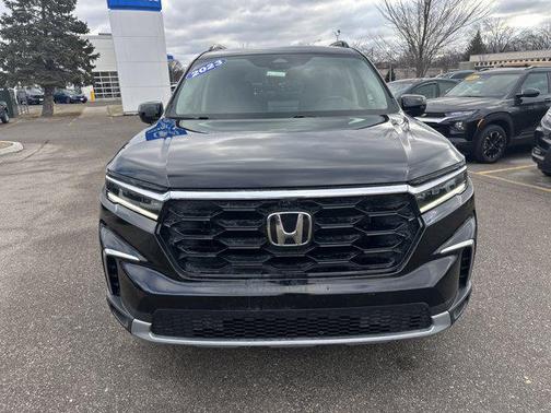 2023 Honda Pilot AWD Elite