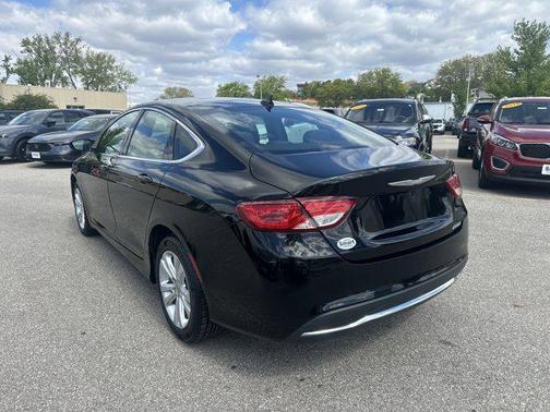 Black Clearcoat 2015 Chrysler 200 Limited