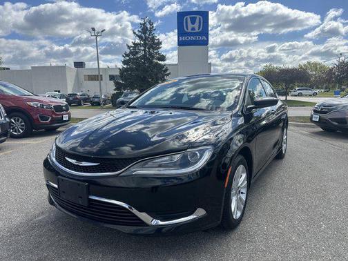Black Clearcoat 2015 Chrysler 200 Limited