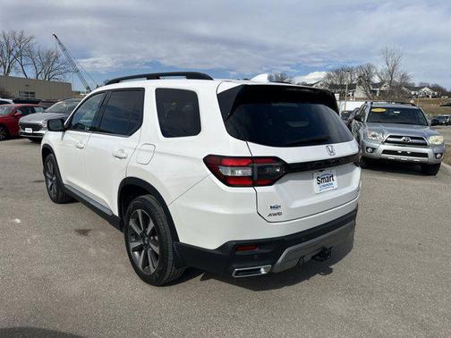 2024 Honda Pilot Touring 8-Passenger