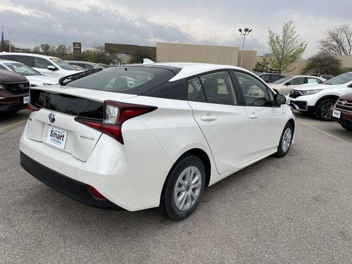 2019 Toyota Prius L