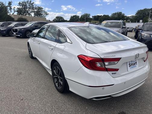 Platinum White Pearl 2021 Honda Accord EX-L 1.5T