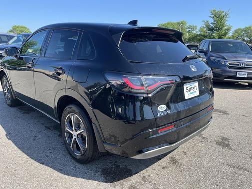 Crystal Black Pearl 2024 Honda HR-V EX-L