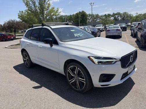 Crystal White Metallic 2021 Volvo XC60 Recharge Plug-In Hybrid T8 R-Design