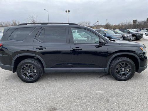 2023 Honda Pilot AWD TrailSport