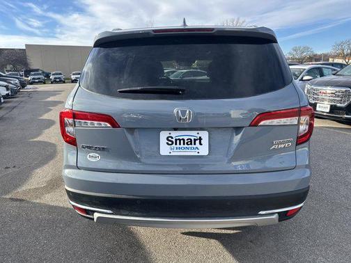 2022 Honda Pilot Touring 8-Passenger