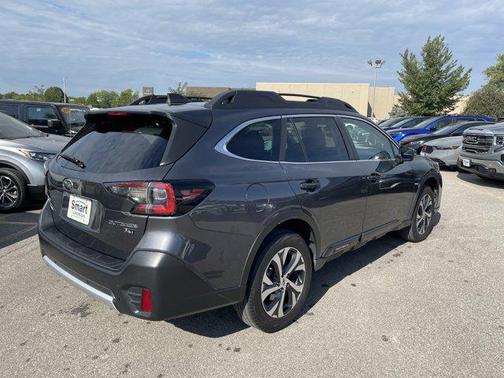 2022 Subaru Outback Limited XT