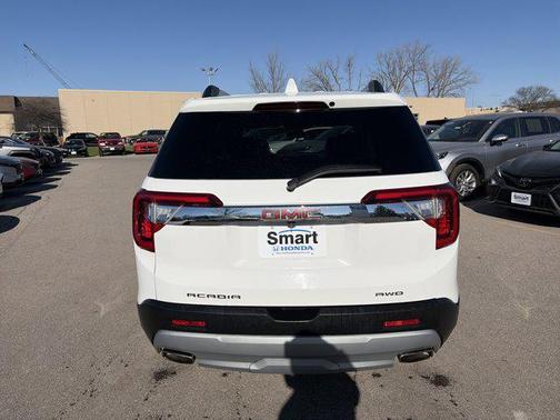 2023 GMC Acadia AWD SLT