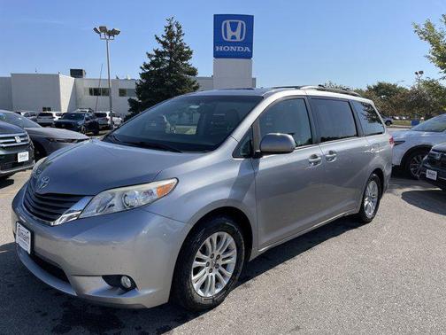 2012 Toyota Sienna XLE