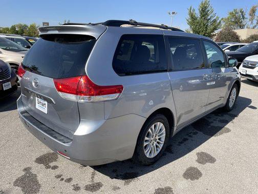 2012 Toyota Sienna XLE