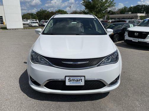 2018 Chrysler Pacifica Touring-L Plus