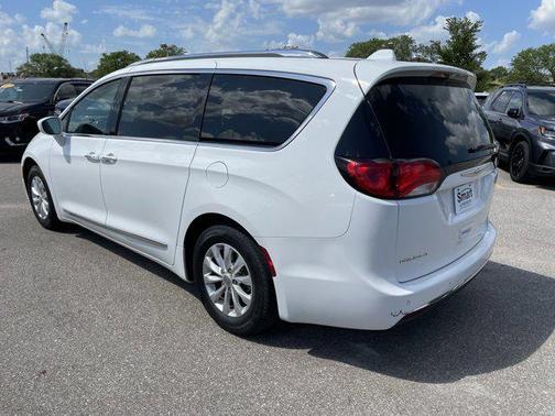 2018 Chrysler Pacifica Touring-L Plus