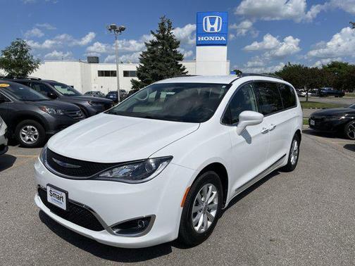2018 Chrysler Pacifica Touring-L Plus