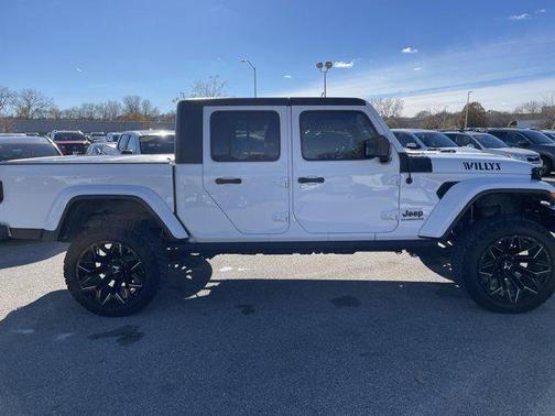 2021 Jeep Gladiator Willys 4x4