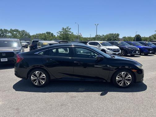 Crystal Black Pearl 2016 Honda Civic EX-L