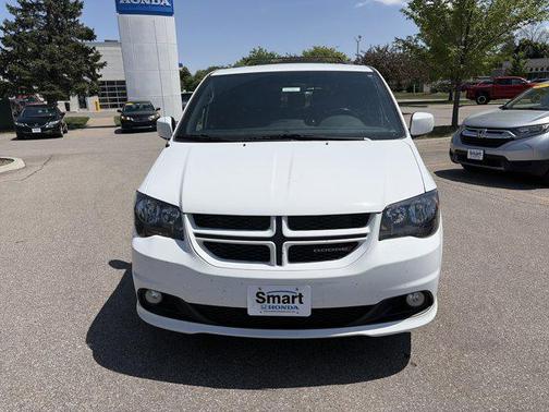 White Knuckle Clearcoat 2018 Dodge Grand Caravan GT