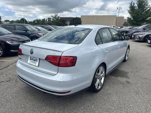 White Silver Metallic 2017 Volkswagen Jetta GLI