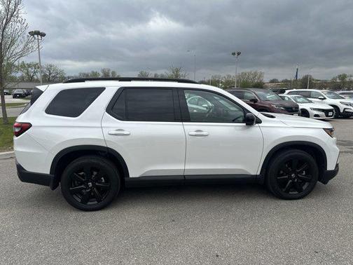2025 Honda Pilot Black Edition