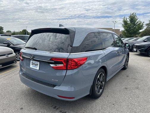 Obsidian Blue Pearl 2024 Honda Odyssey Elite