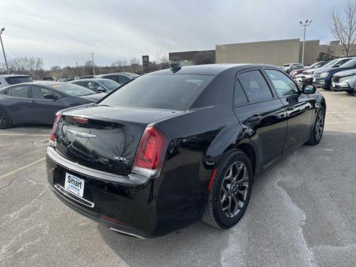 2016 Chrysler 300 S