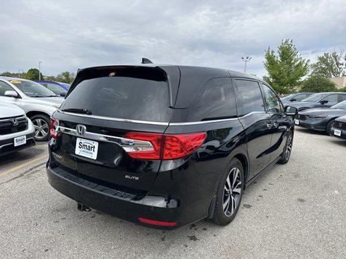 Crystal Black Pearl 2018 Honda Odyssey Elite