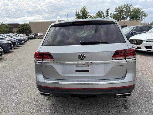 Silver Metallic 2021 Volkswagen Atlas 3.6L SEL Premium