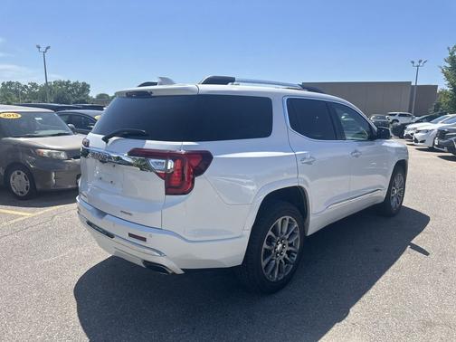 White Frost Tricoat 2020 GMC Acadia Denali
