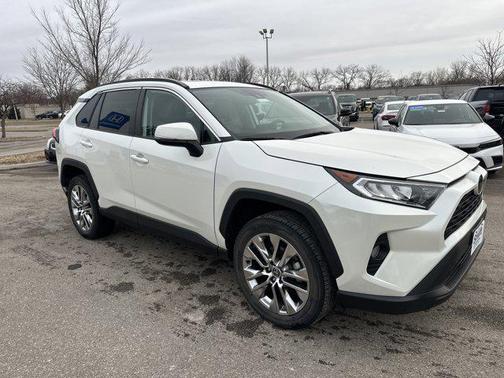 2021 Toyota RAV4 XLE Premium