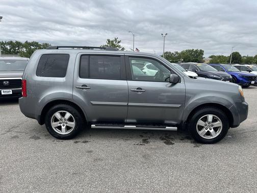 Gray 2009 Honda Pilot EX-L