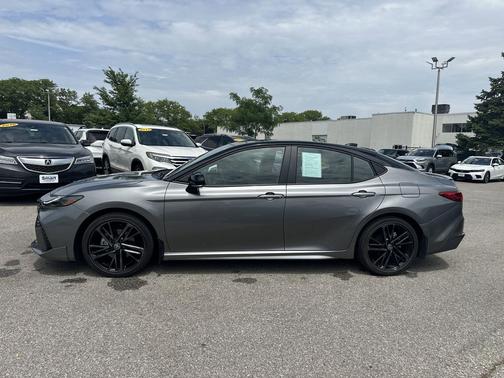 Heavy Metal/Midnight Black Metallic 2025 Toyota Camry XSE