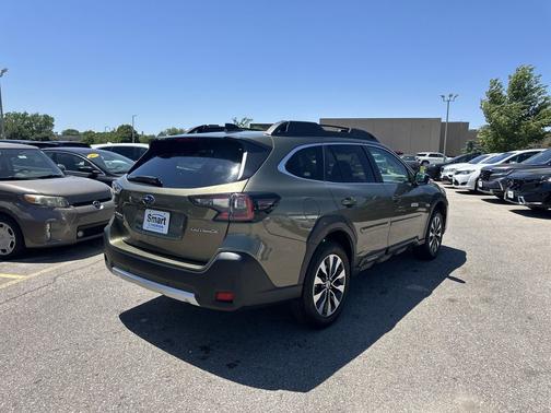 Autumn Green Metallic 2025 Subaru Outback Limited