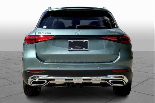2026 Mercedes-Benz GLC 300 4MATIC