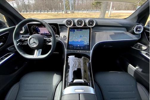 2025 Mercedes-Benz GLC 300 4MATIC