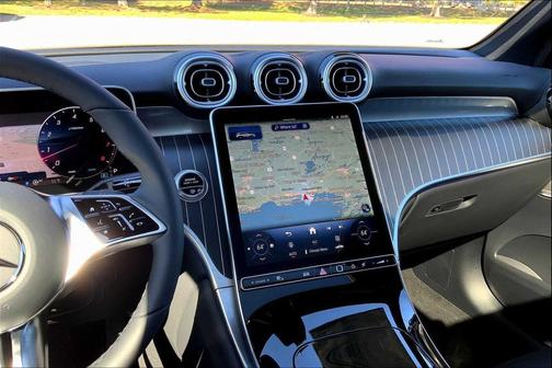 2026 Mercedes-Benz GLC 300 4MATIC