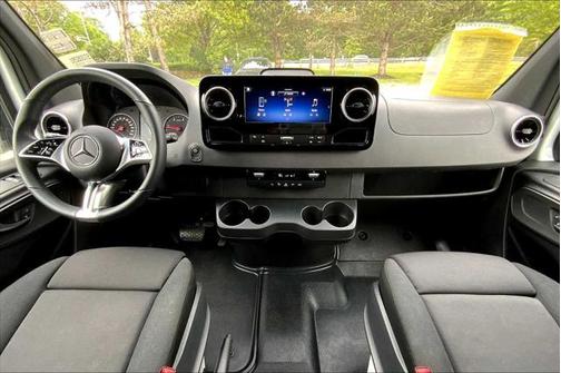 2025 Mercedes-Benz Sprinter 2500 High Roof