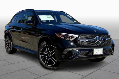 Black 2026 Mercedes-Benz GLC 300