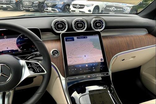 2026 Mercedes-Benz GLC 300 4MATIC