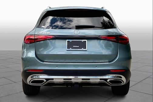 2026 Mercedes-Benz GLC 300 4MATIC