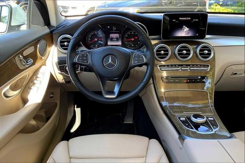 2018 Mercedes-Benz GLC 300 Base